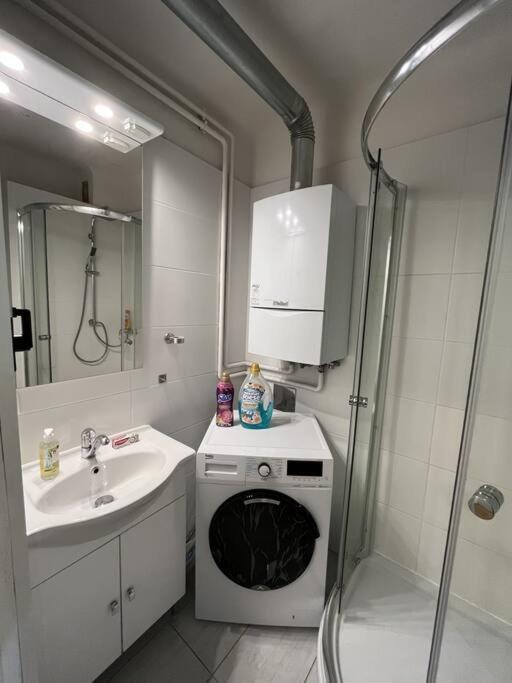 *Luxurious And Spacious Family Apartment* Viena Exterior foto