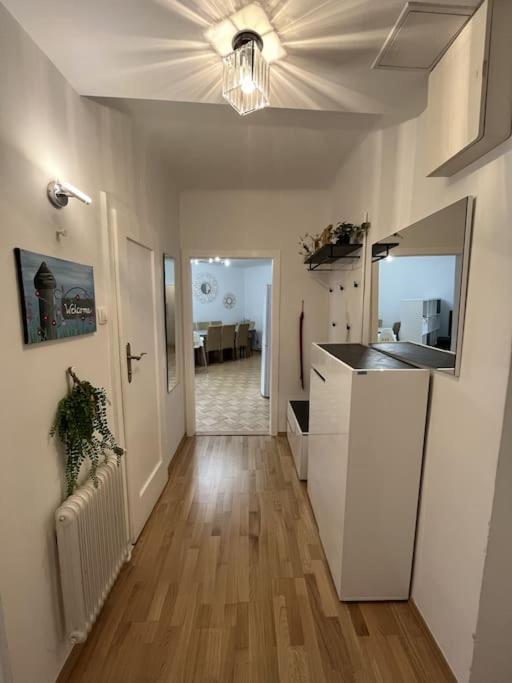 *Luxurious And Spacious Family Apartment* Viena Exterior foto